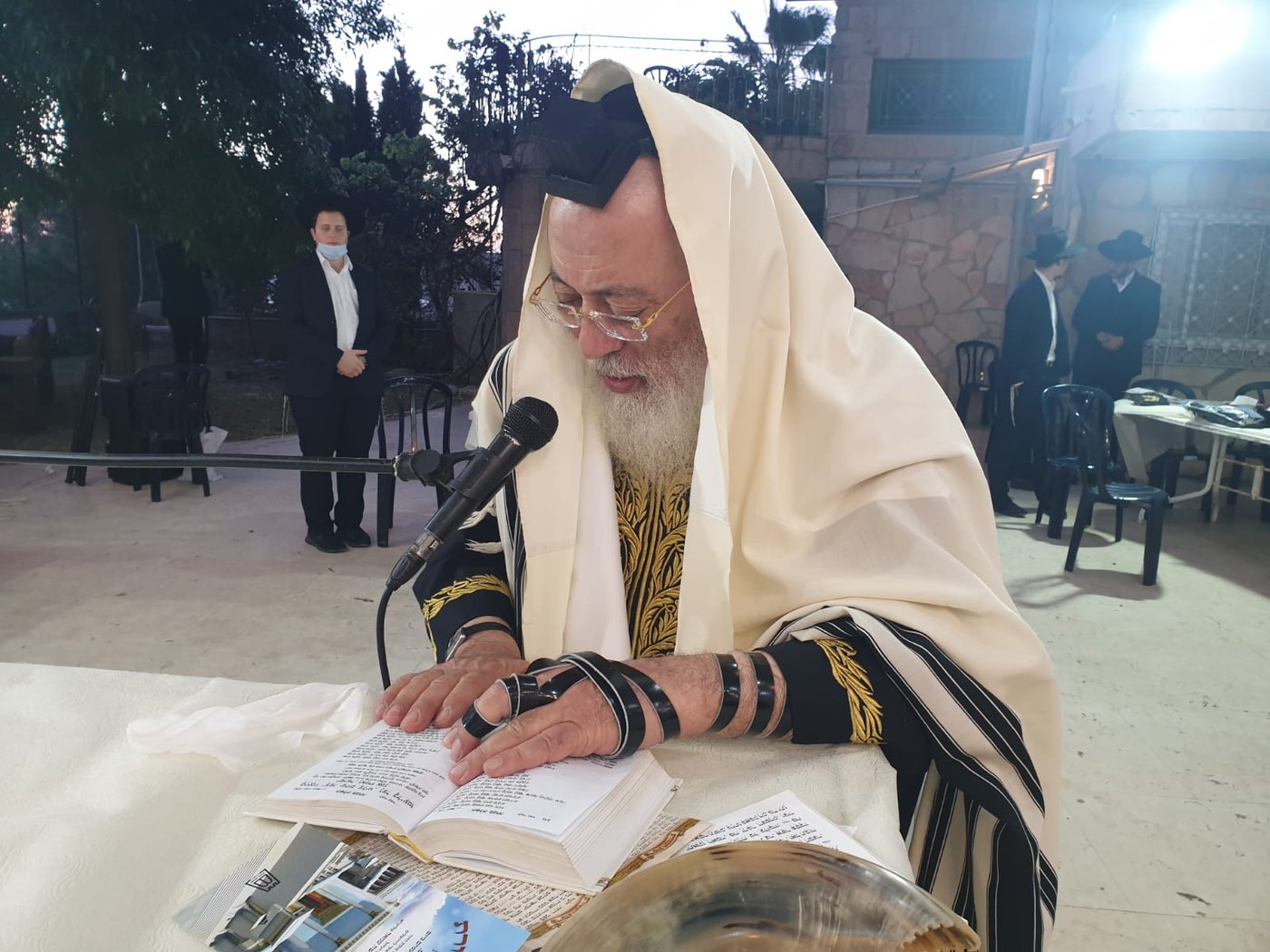 צום הקפות שופרות וחצוצרות: התיקון של הראש"ל נגד הקורונה