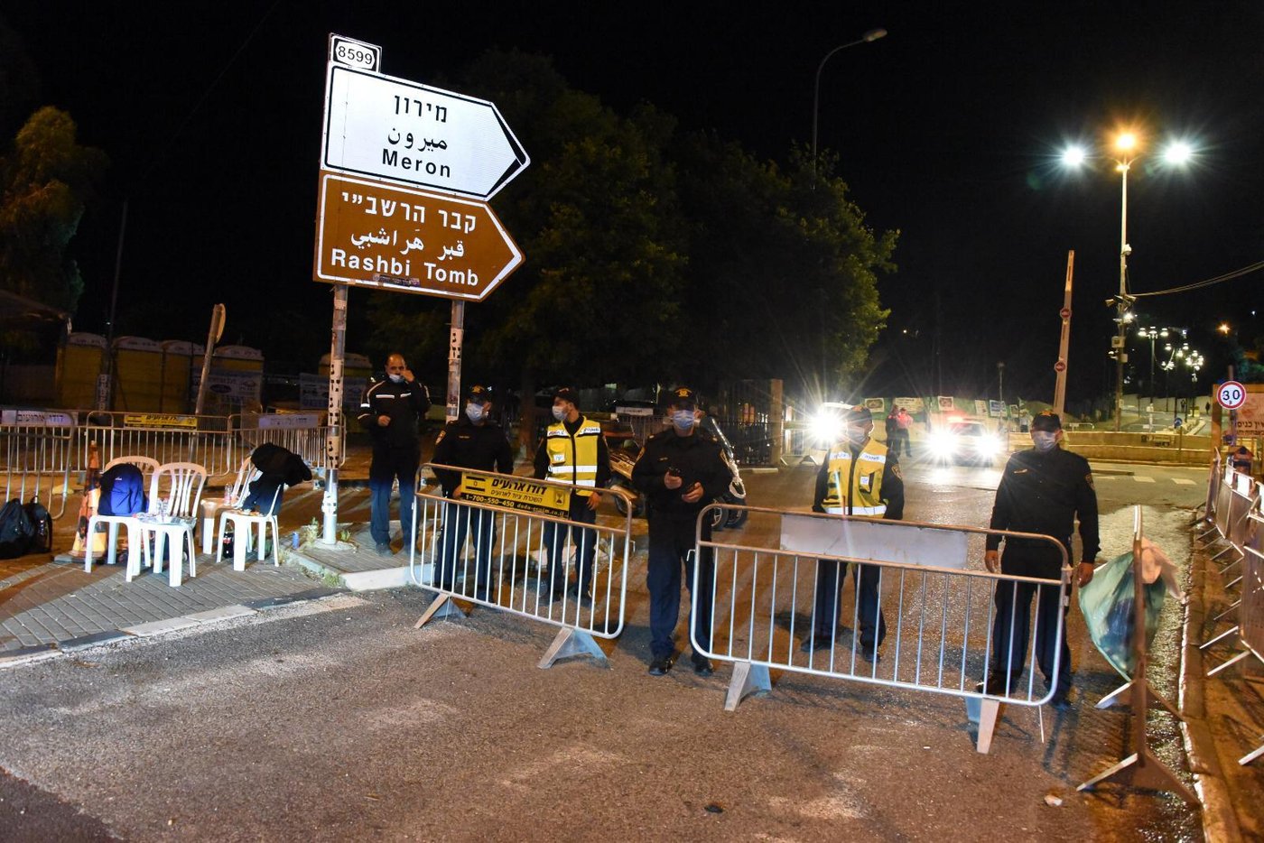 המשטרה פיזרה הדלקות ועצרה כמה חוגגים