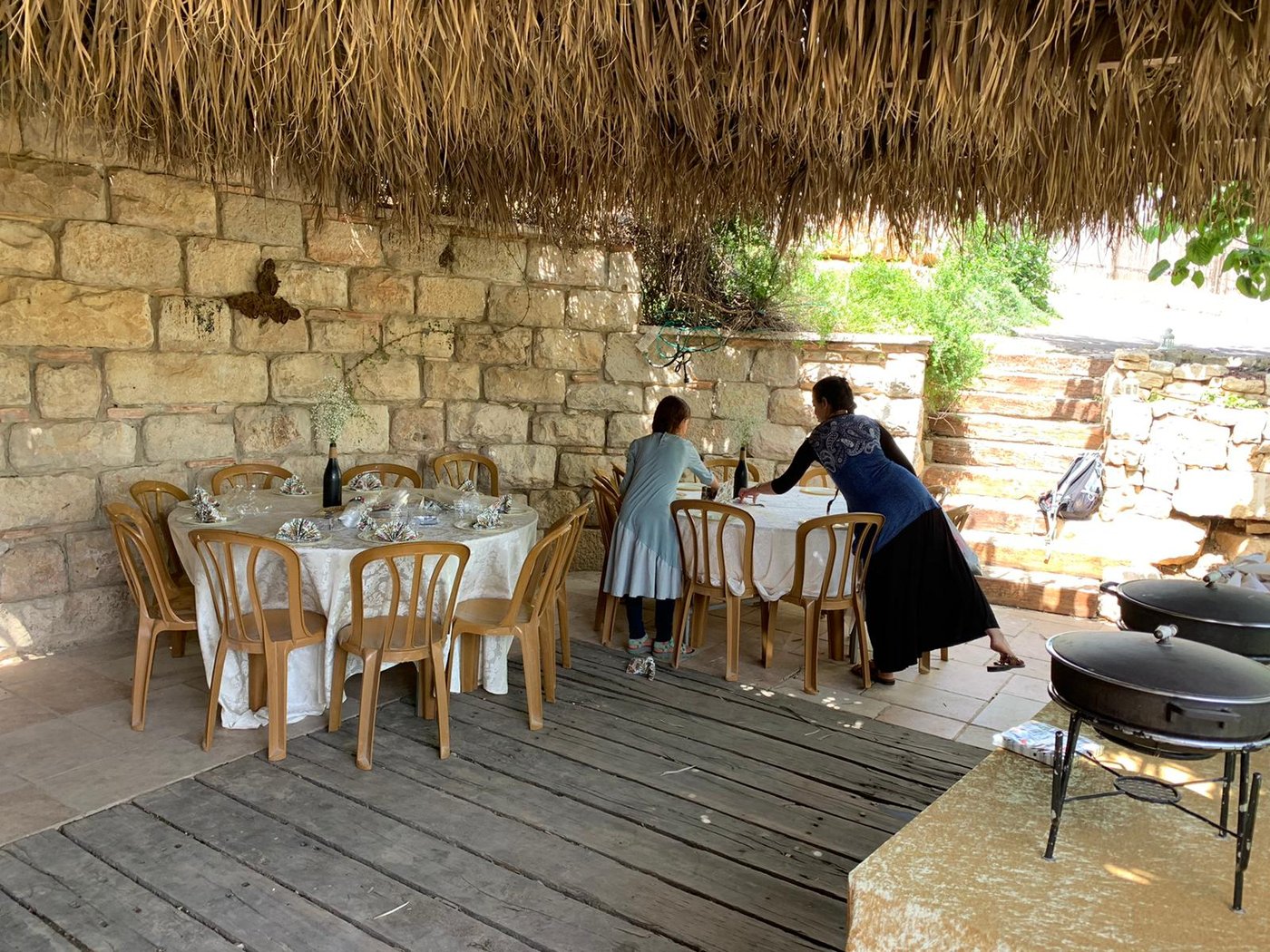 כשה'מזרחן' אירח בביתו טקס חתונה • צפו