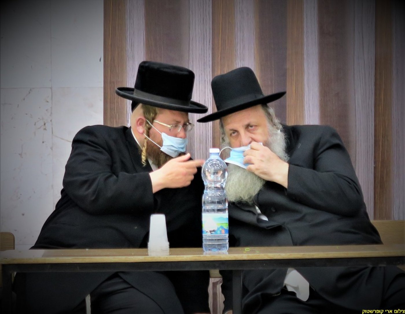 רבנים התכנסו: לכבות פלאפונים בבית כנסת