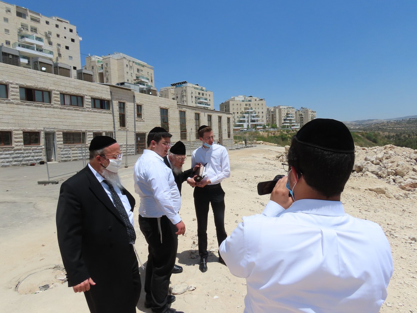 ה'שיעור כללי' של הגרב"מ אזרחי • תיעוד