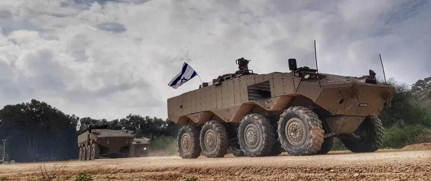 הנגמ"ש הגלגלי החדש שועט ברמת הגולן • צפו