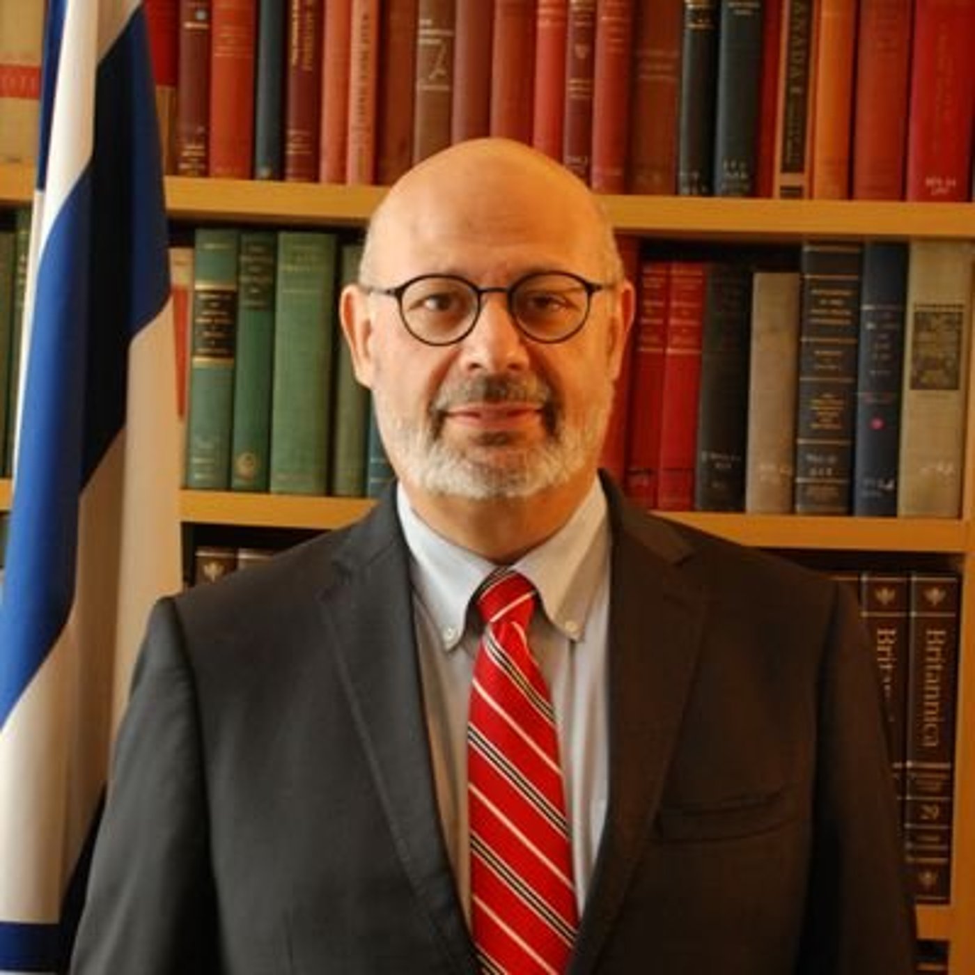 השגריר ליאון