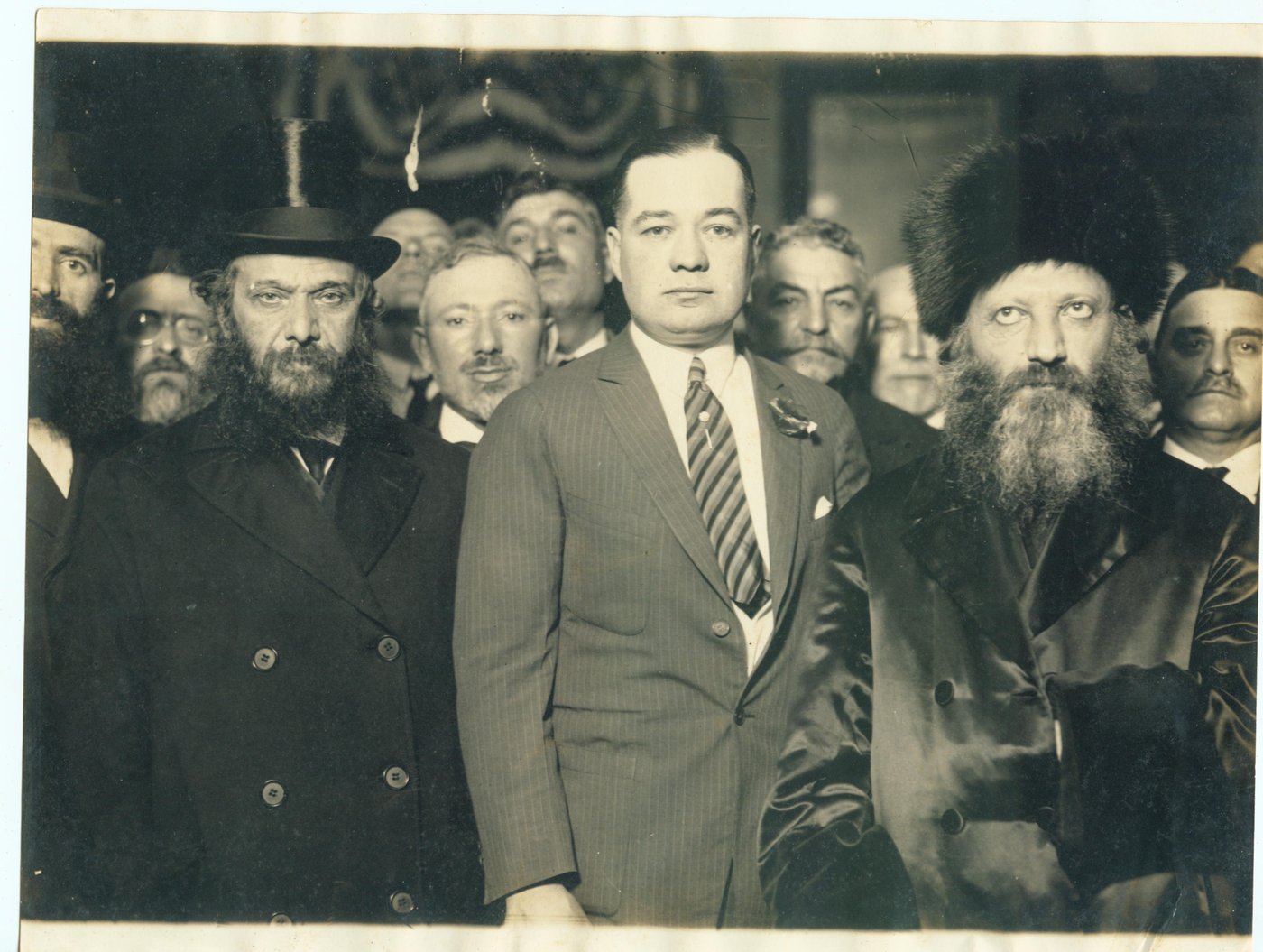 הראי"ה קוק (מימין) והרמ"מ אפשטיין (משמאל)