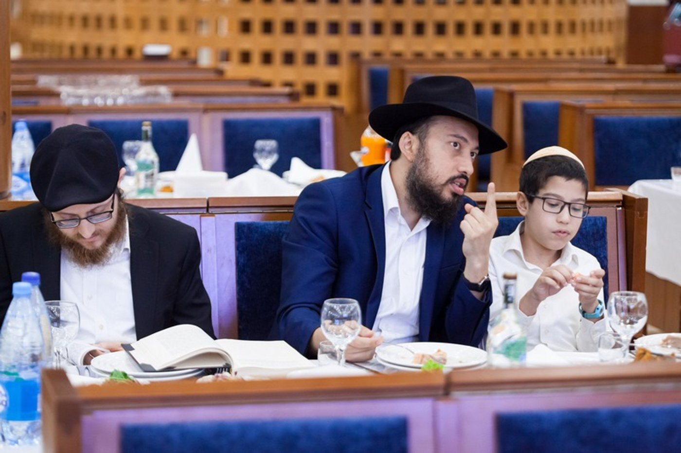 ג' תמוז: ההתוועדות המרכזית במוסקבה. צפו