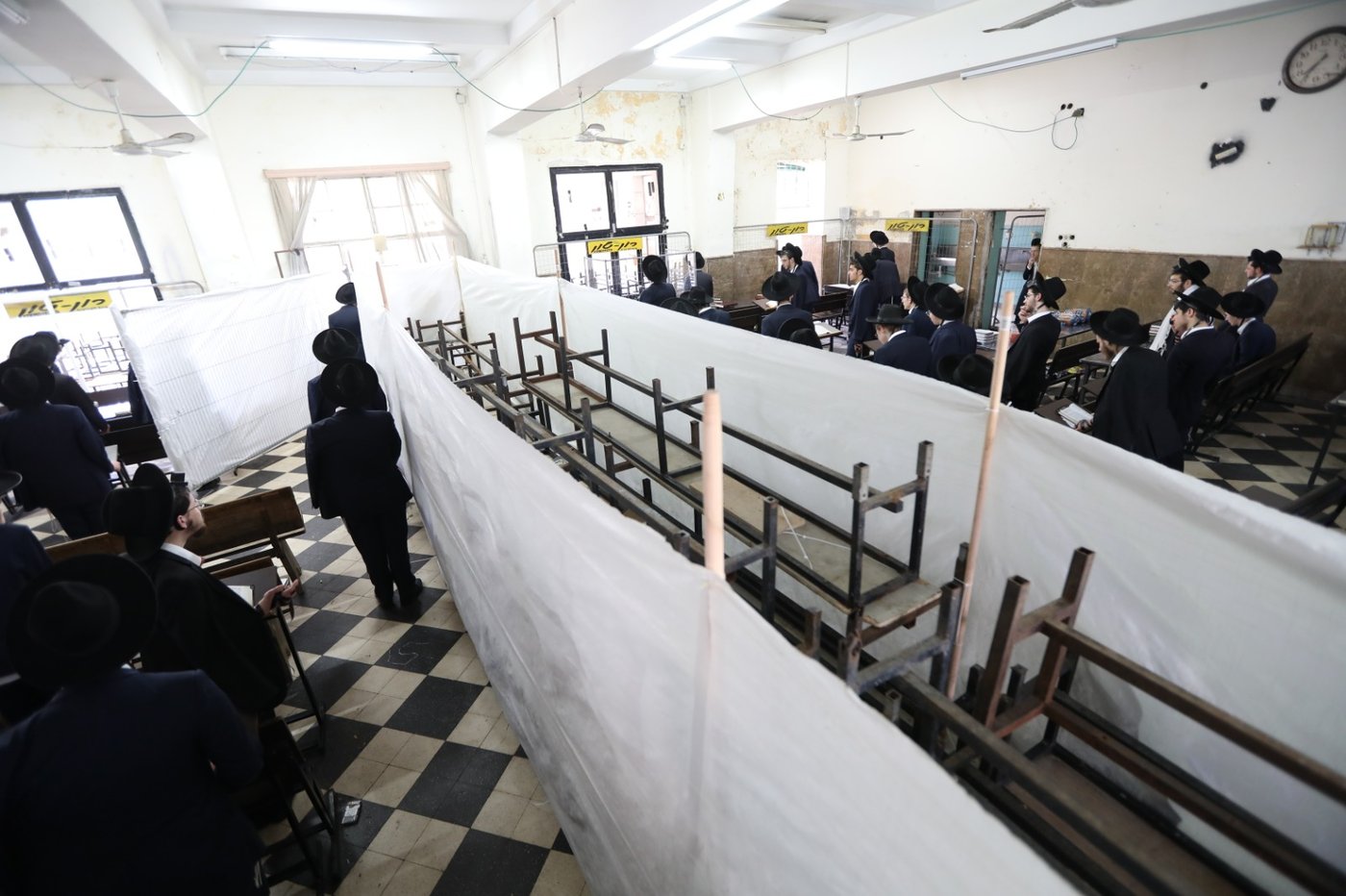 פתיחת 'זמן קיץ', בישיבת פוינבז'