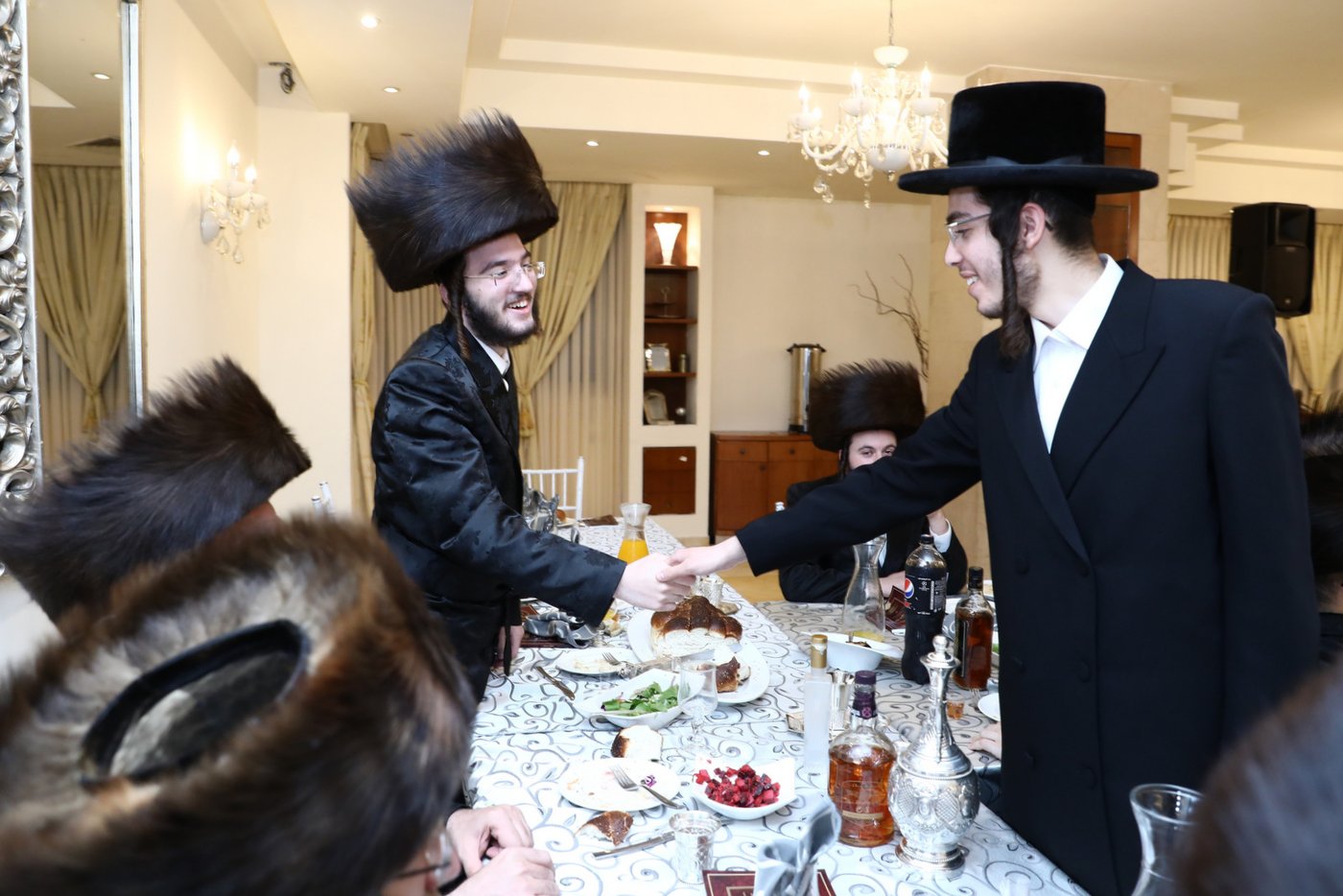 שמחת השבע ברכות בחצר הקודש נדבורנה - קוזמיר