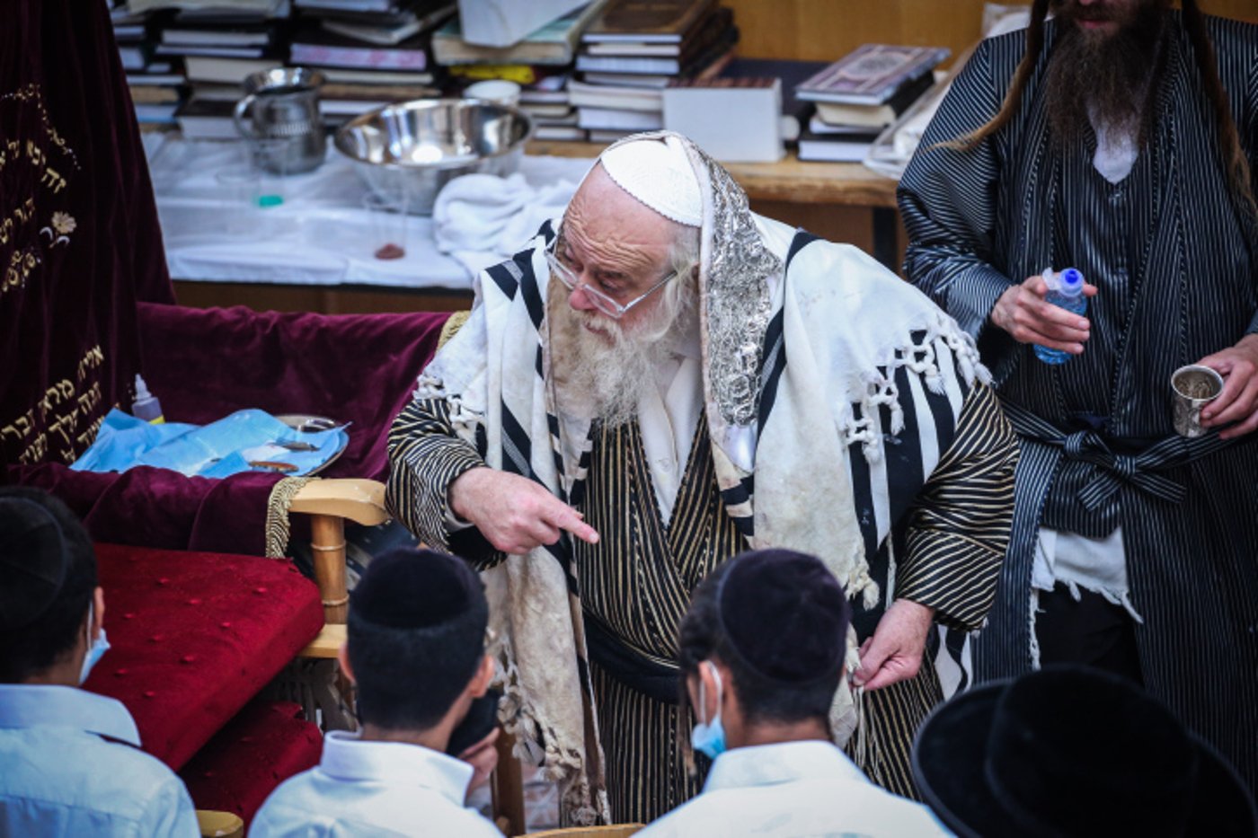 האדמו"ר מתולדות אהרן בברית מילה בצפת