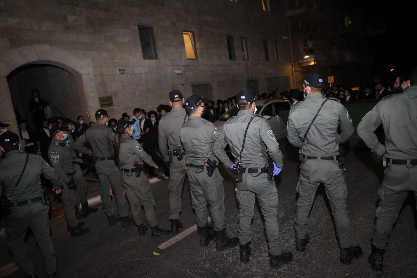 בשביל עצור אחד: מאות מפגינים, 13 עצורים