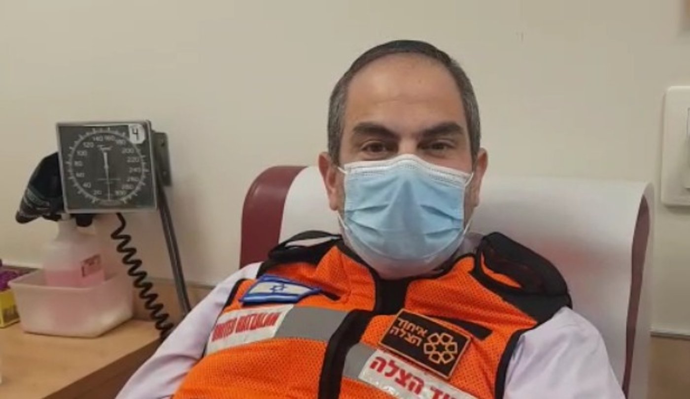 לאחר שהחלים: אלי ביר תרם 'פלסמה' • צפו