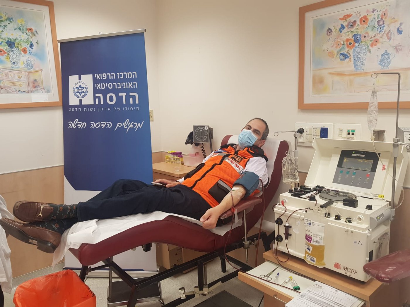 לאחר שהחלים: אלי ביר תרם 'פלסמה' • צפו