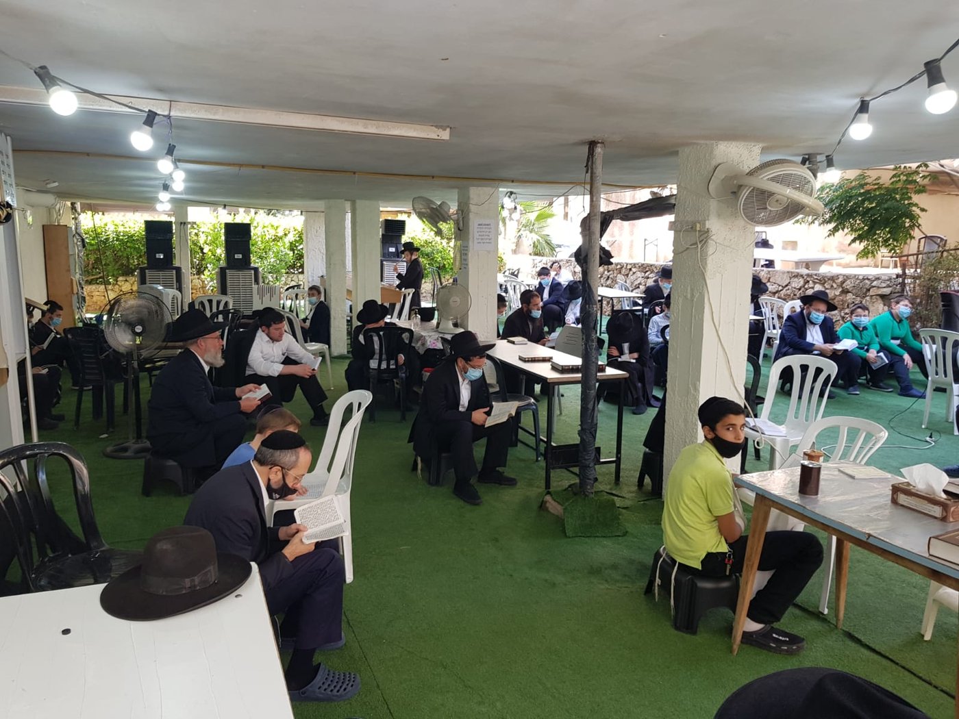 "איצקוביץ' עבר לרחוב צפניה" • צפו בקינות