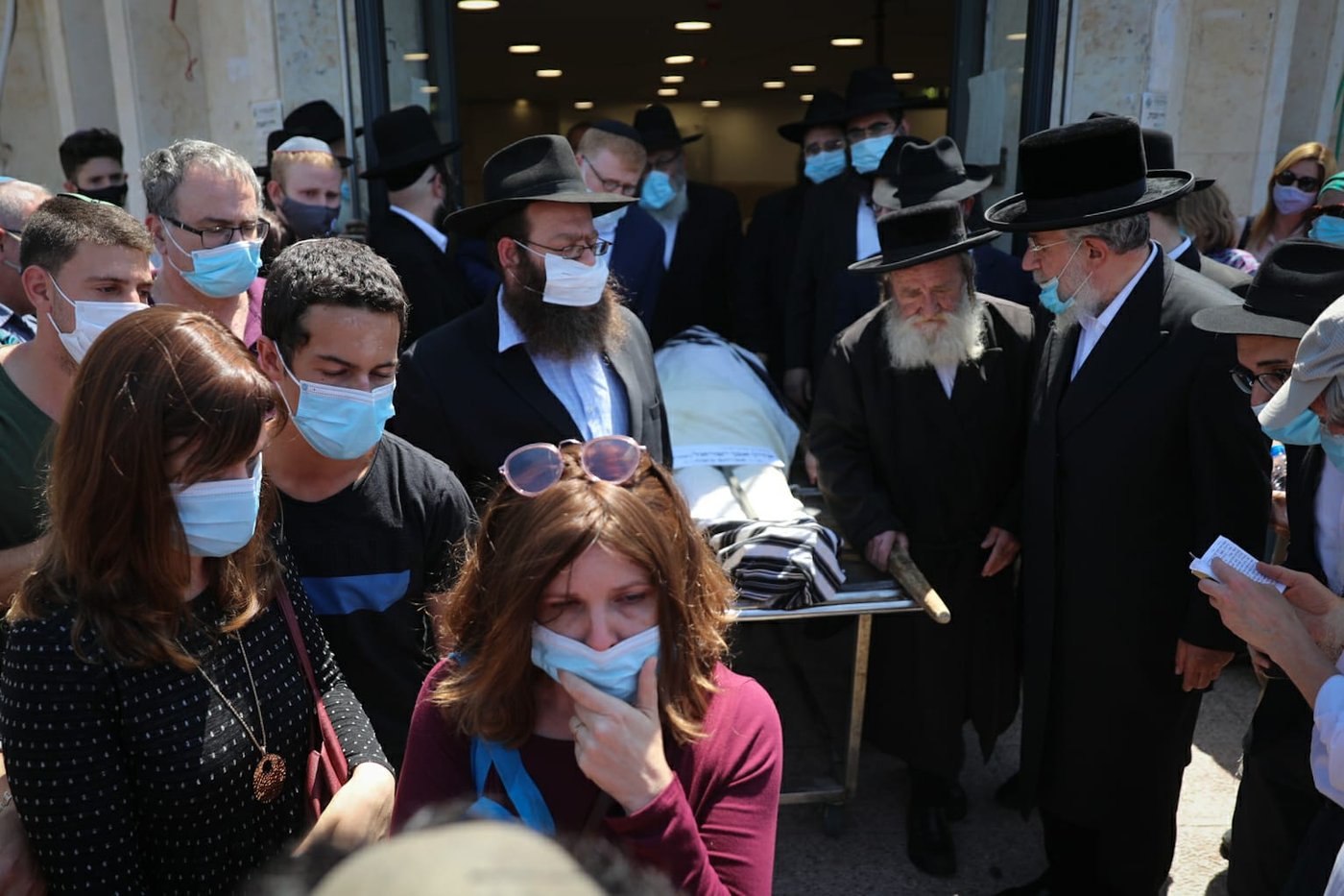 הנגיש את התורה: הגה"ח הרב שטיינזלץ נטמן בהר הזיתים