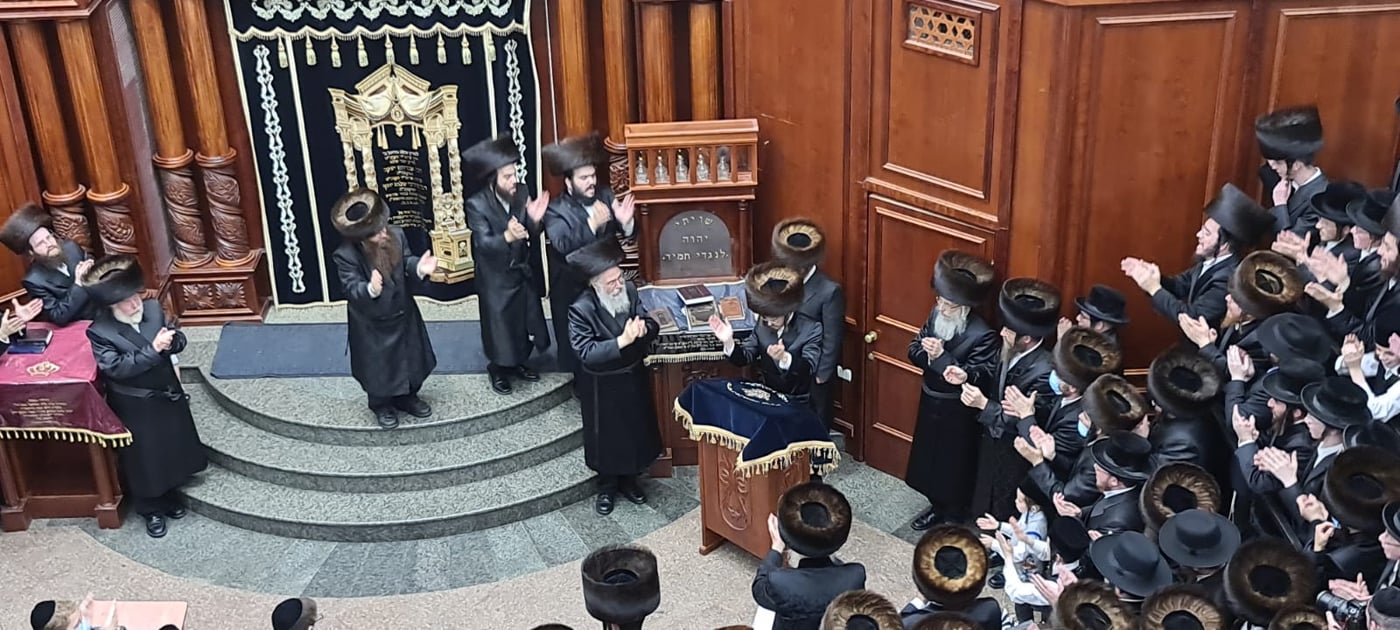 ללא טיש: שבת ראשונה בחצה"ק סאדיגורה