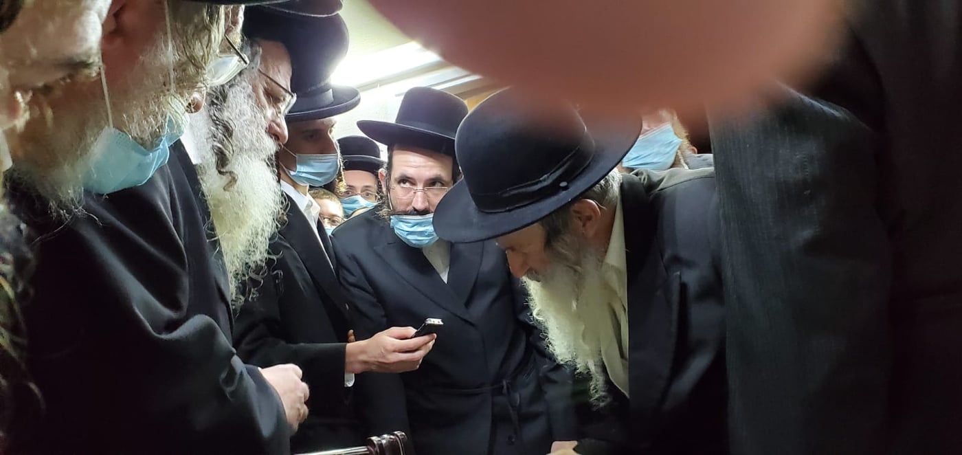 הרבי מאמשינוב, הגר"ש אלתר והסנדקאות