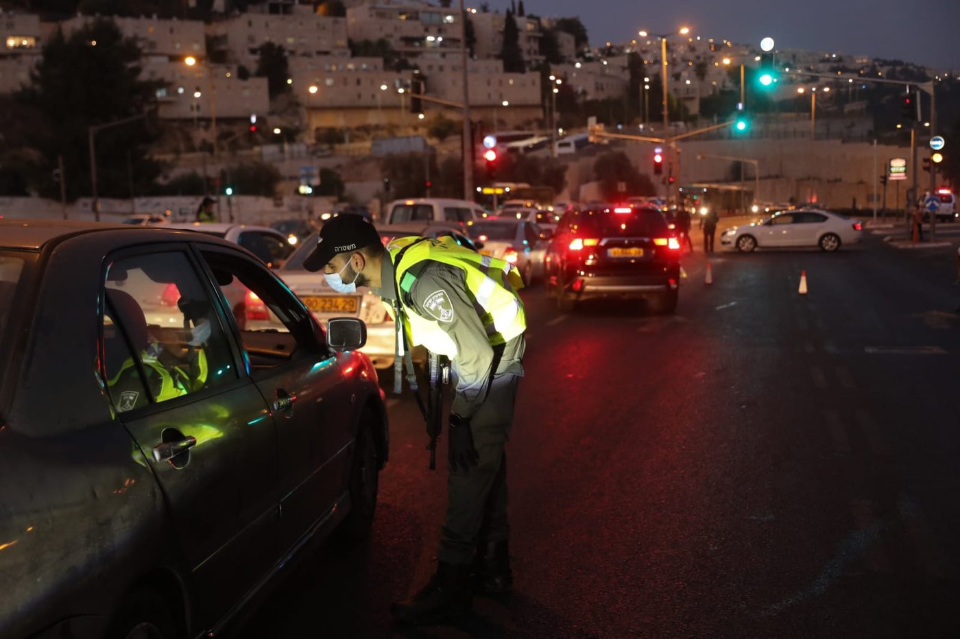 סיור מצולם בשכונה החרדית ה'אדומה'. צפו