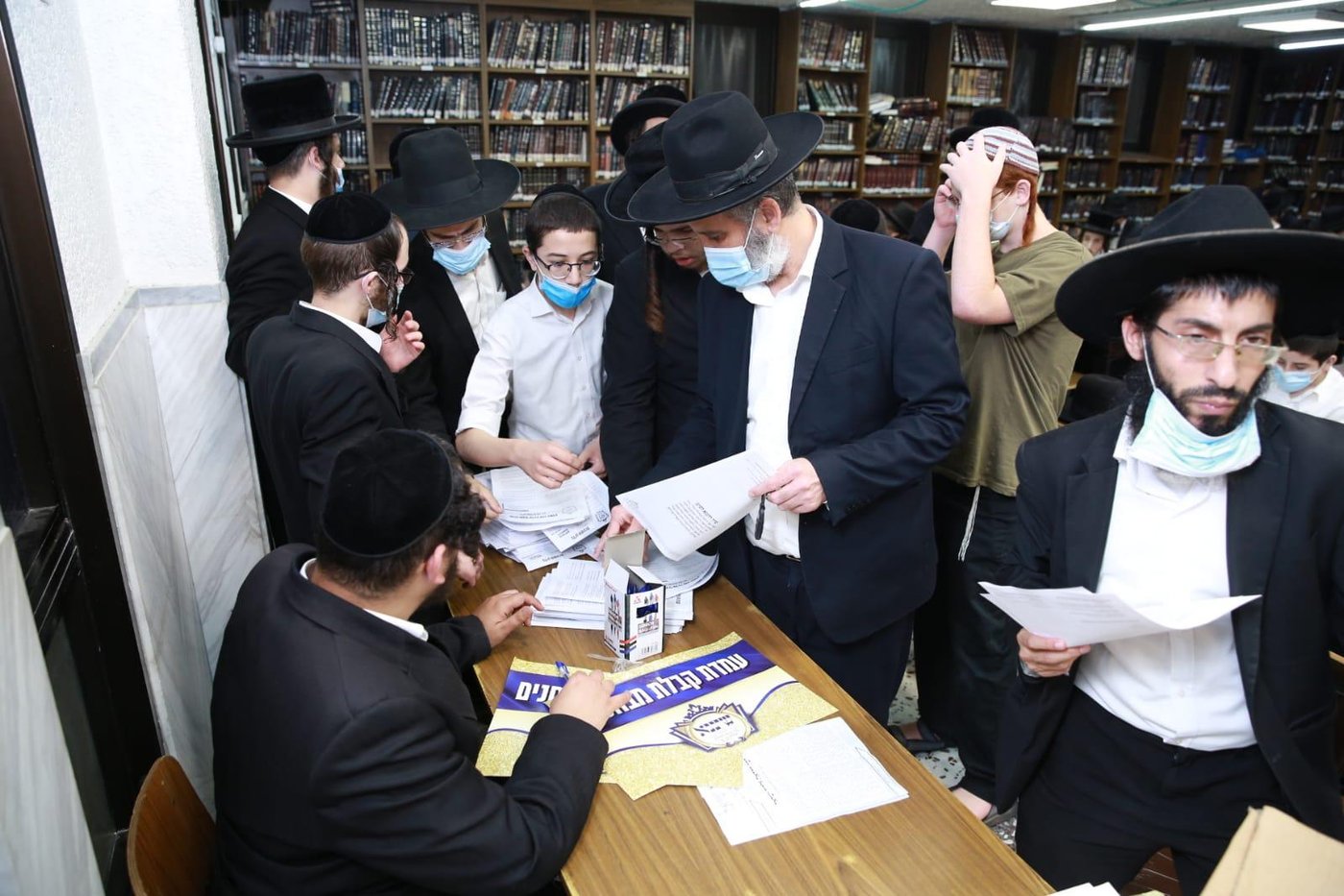 אלפי אברכים ובחורים נבחנו במסגרת מפעל ׳שיננא׳ העולמי