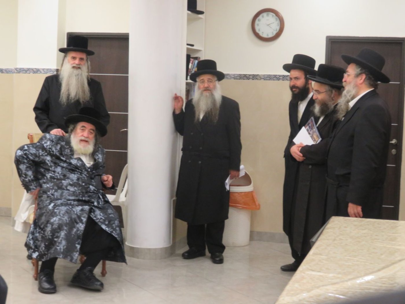 בחורי 'דרכי נועם' התברכו אצל הרבי מויז'ניץ
