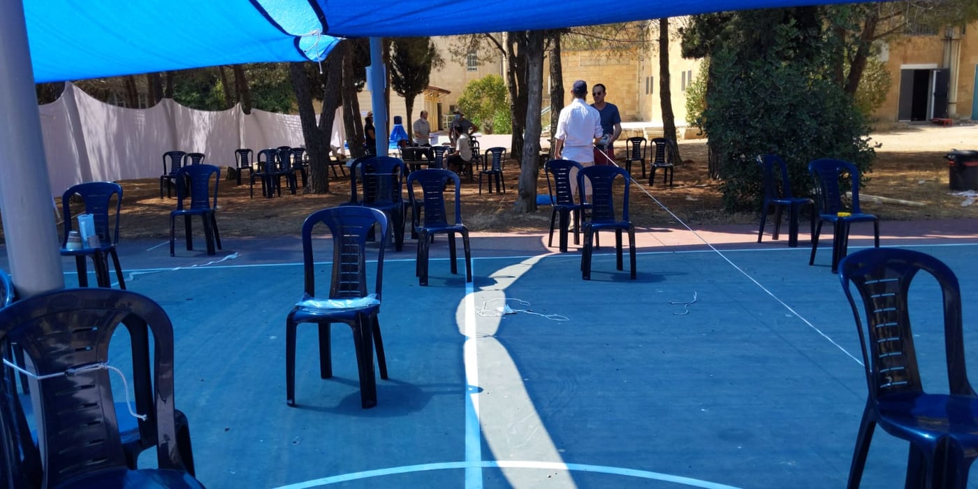 במרוץ נגד השעון: העירייה חילקה שירותי הצללה