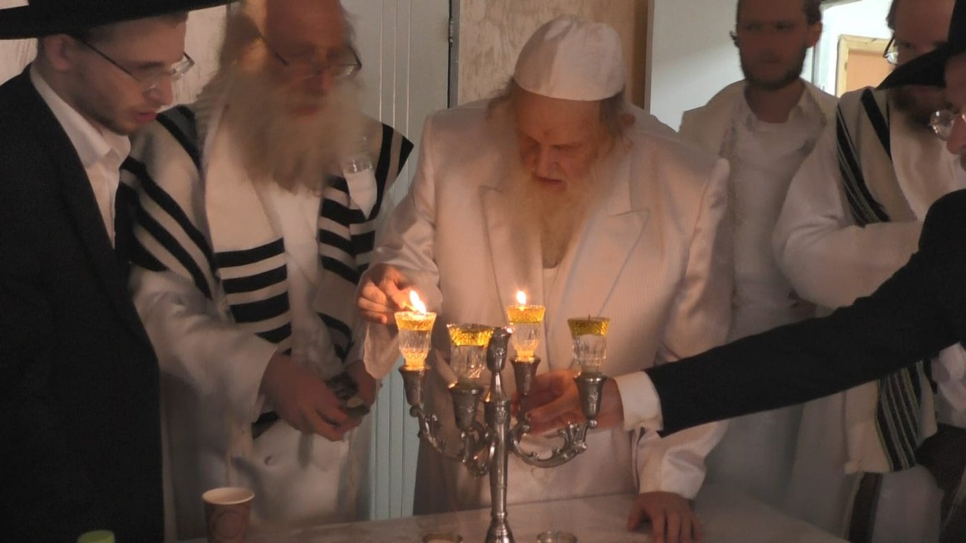 יום הכיפורים אצל הגר"מ שטרנבוך • תיעוד