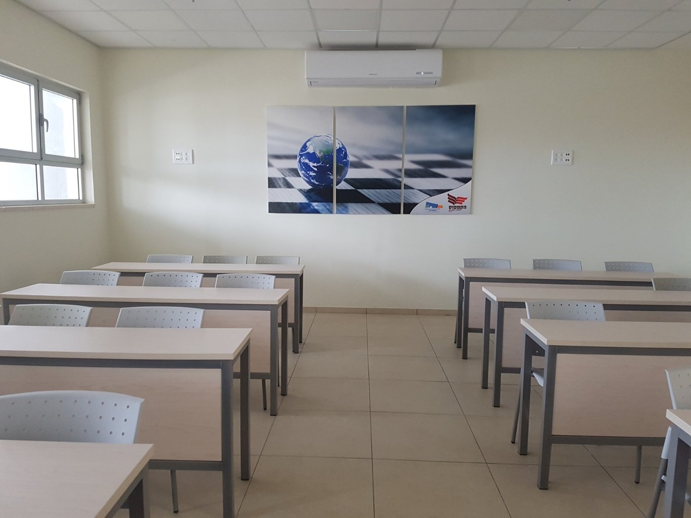 נרשמים לתואר היום, מתפרנסים בשפע מחר 