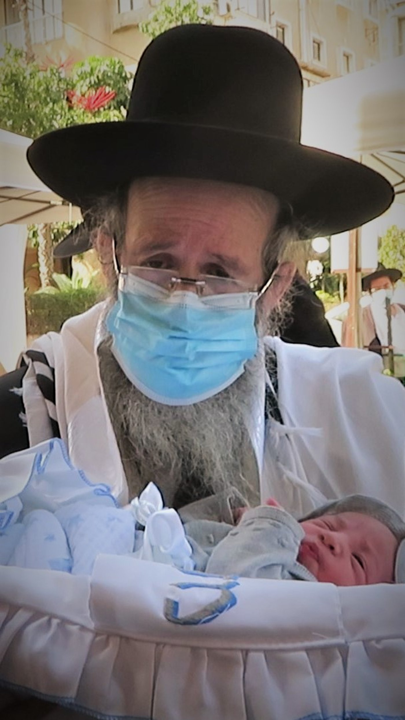 ברית לנין ראשי הישיבה - עם גביע החזו"א • תיעוד