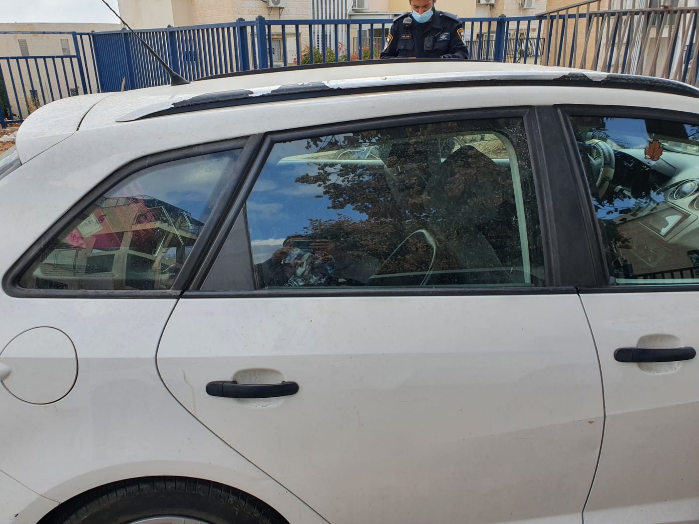 תינוקת נשכחה שעות ברכב; מצבה בינוני