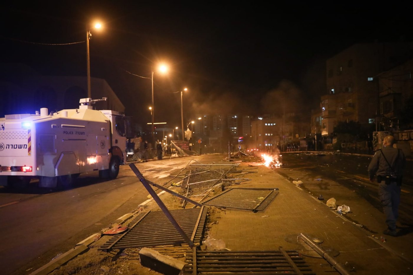הקרב על הרכבת הקלה: לילה של הפגנות ועימותים בבירה