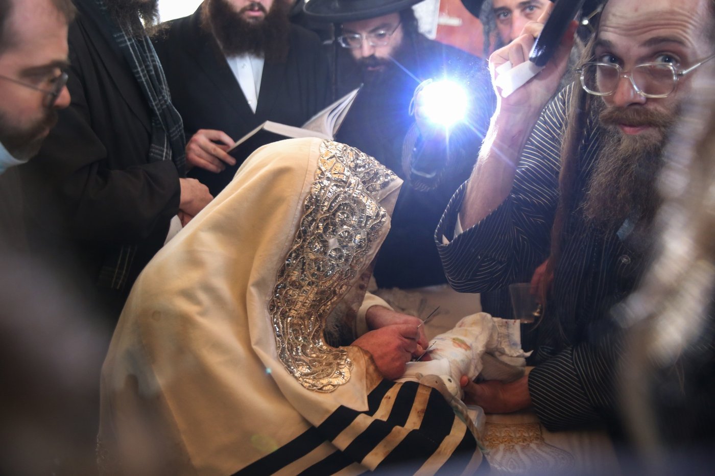 האדמו"ר מתולדות אהרן ערך ברית מילה בצפת