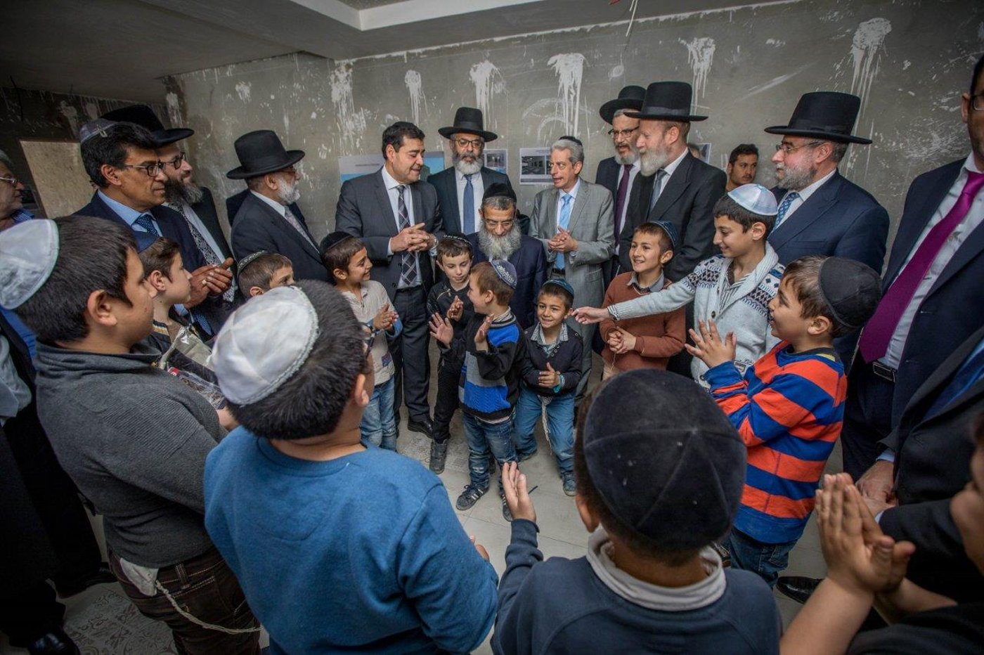בביקור משלחת ועידת רבני אירופה בג'רבה