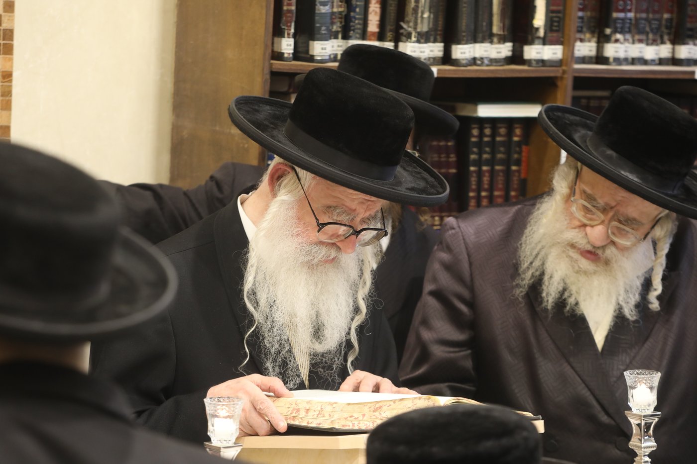 כך ציינו ב'משכנות הרועים' את ה'יארצייט'