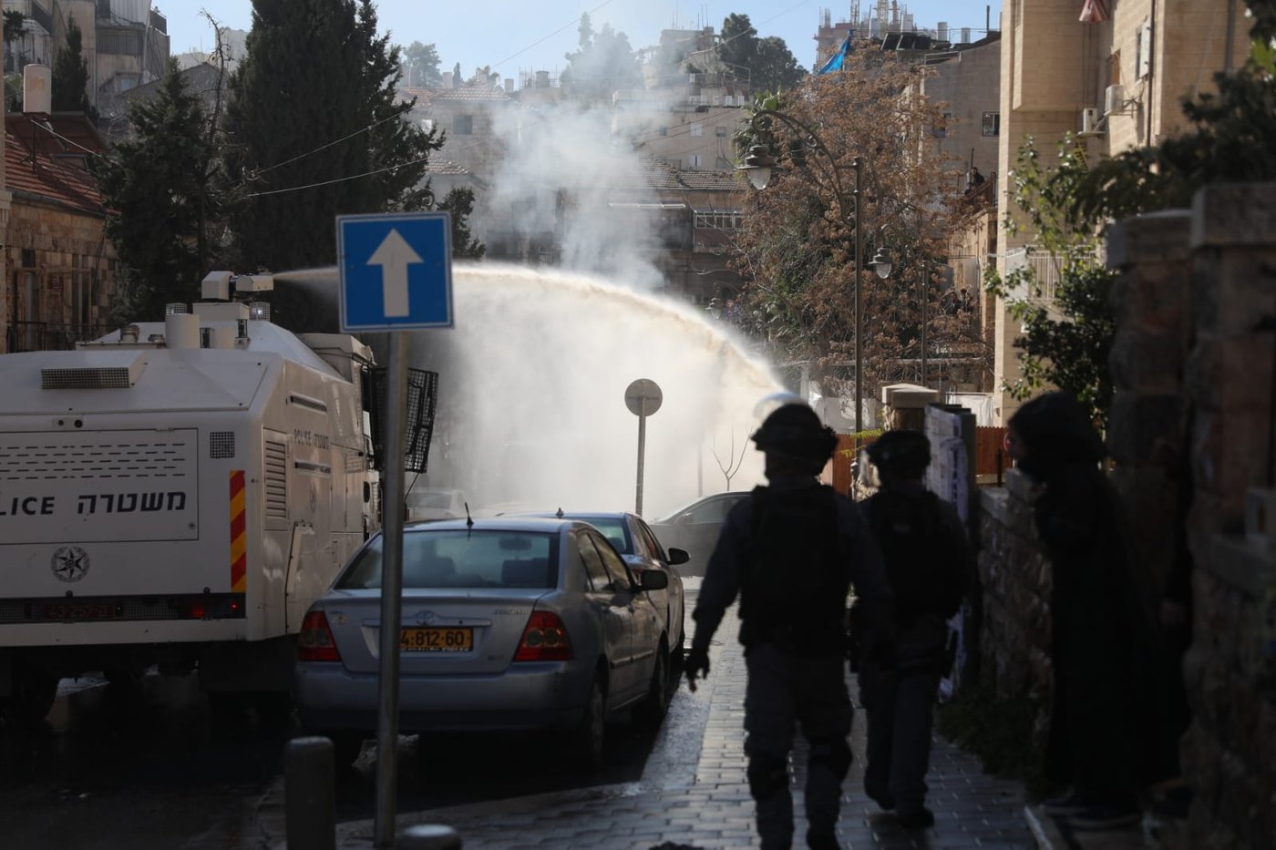 מהומות בביהמ"ד סאטמר; הגאב"ד קרא לאברכים למחות