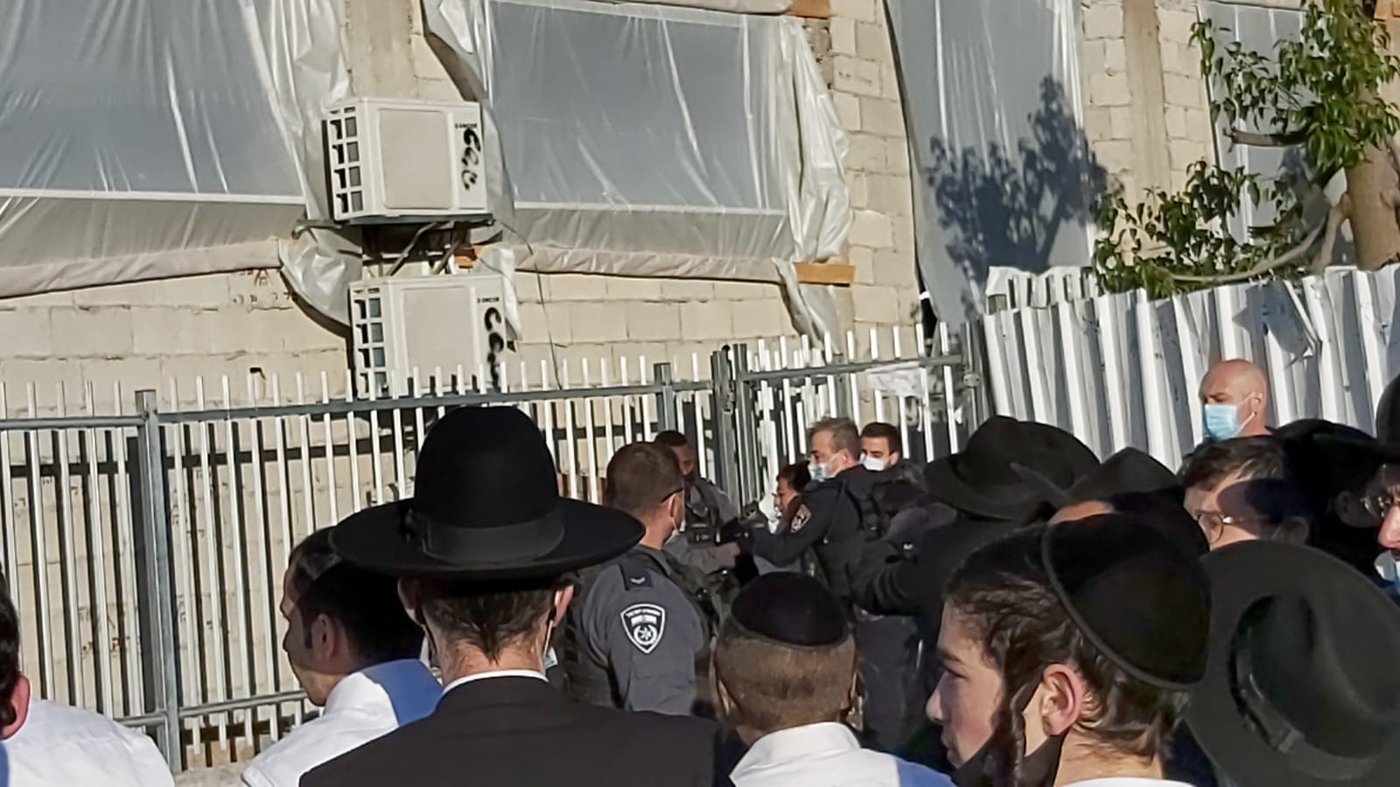 שוב: פשיטה משטרתית על ישיבת 'גרודנא'; ארבעה נעצרו