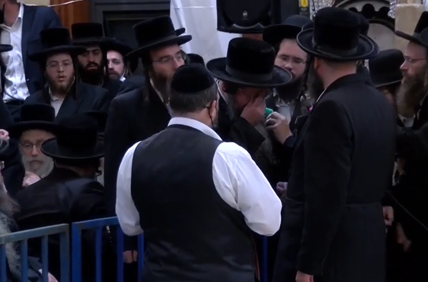 מהיכל הישיבה: הלווית הגאון רבי חיים מאיר וואזנר זצוק"ל