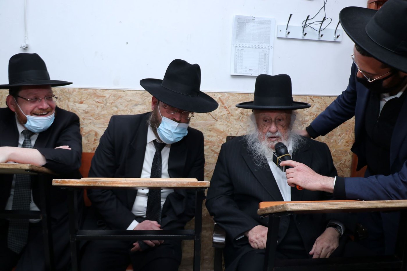 ברית ושיעור: הגרב"ד פוברסקי ביקר בעיר אלעד • צפו