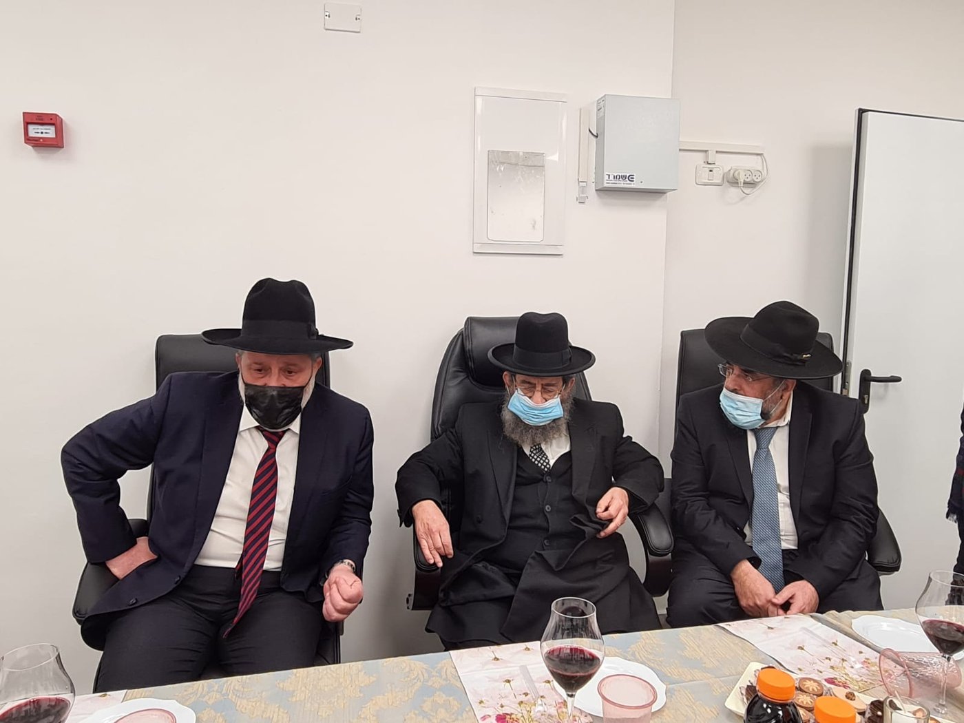 נחנכה לשכתו של רבה הספרדי של בני ברק הגר"מ בן שמעון