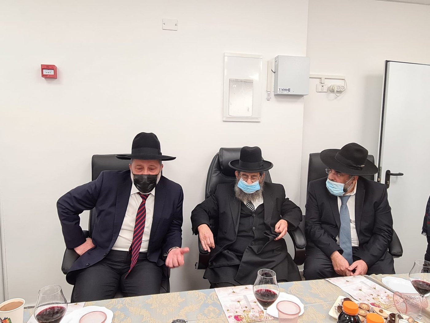 נחנכה לשכתו של רבה הספרדי של בני ברק הגר"מ בן שמעון