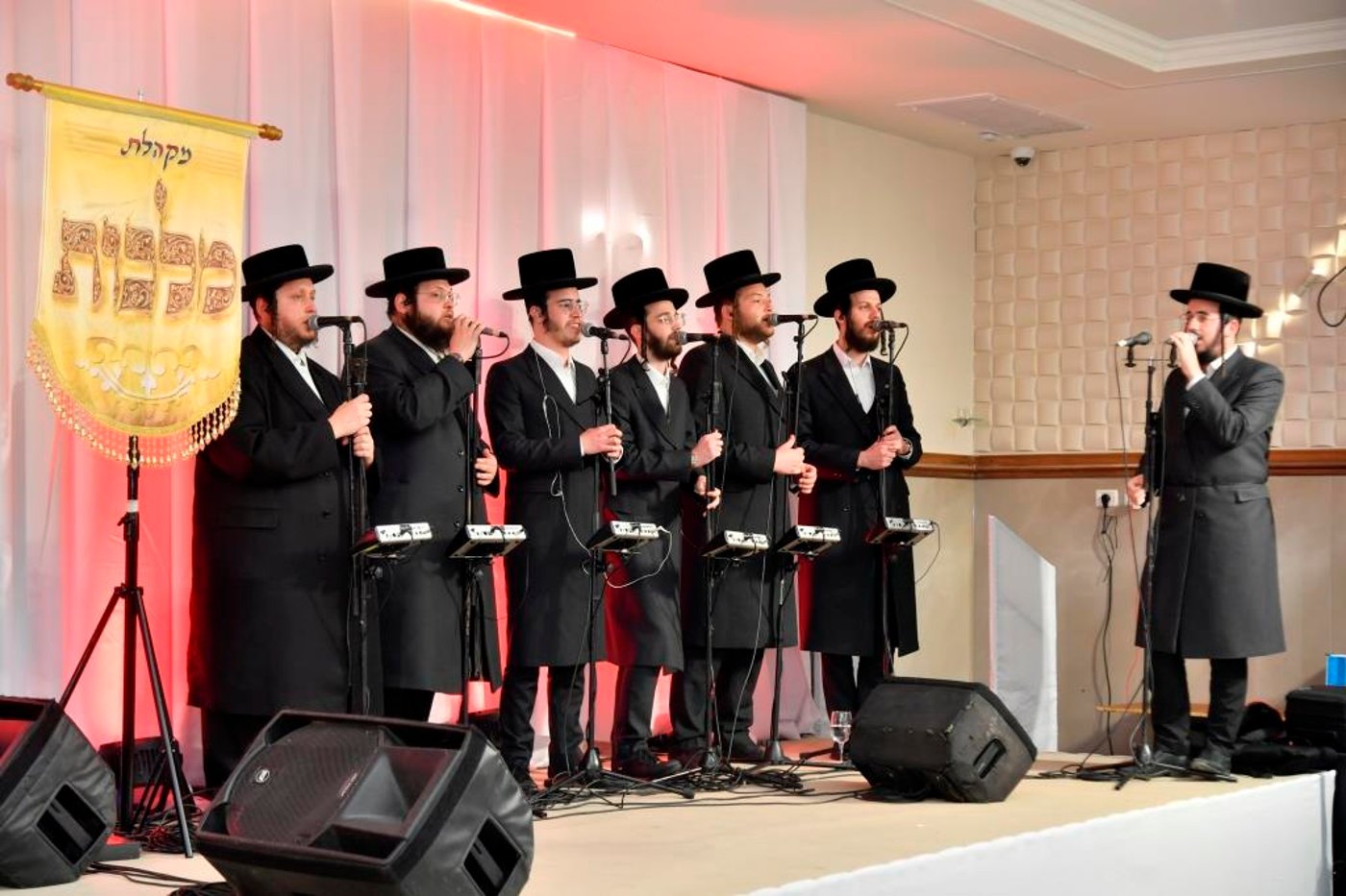 תיעוד: שמחת בר מצווה לבן מנצח מקהלת מלכות