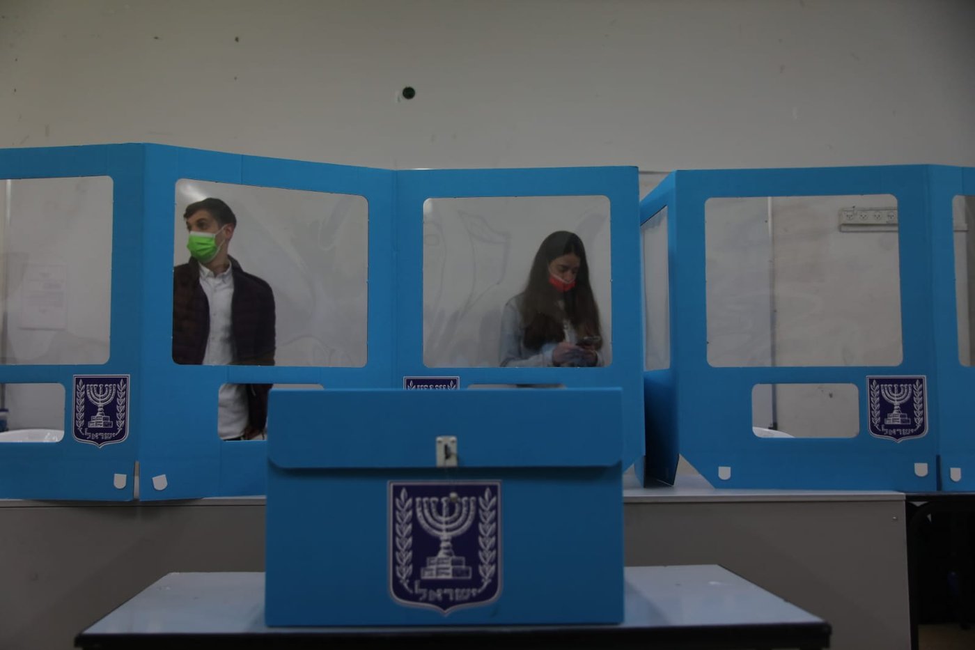 רגע לפני: כך נראית ההתארגנות בקלפי; צפו