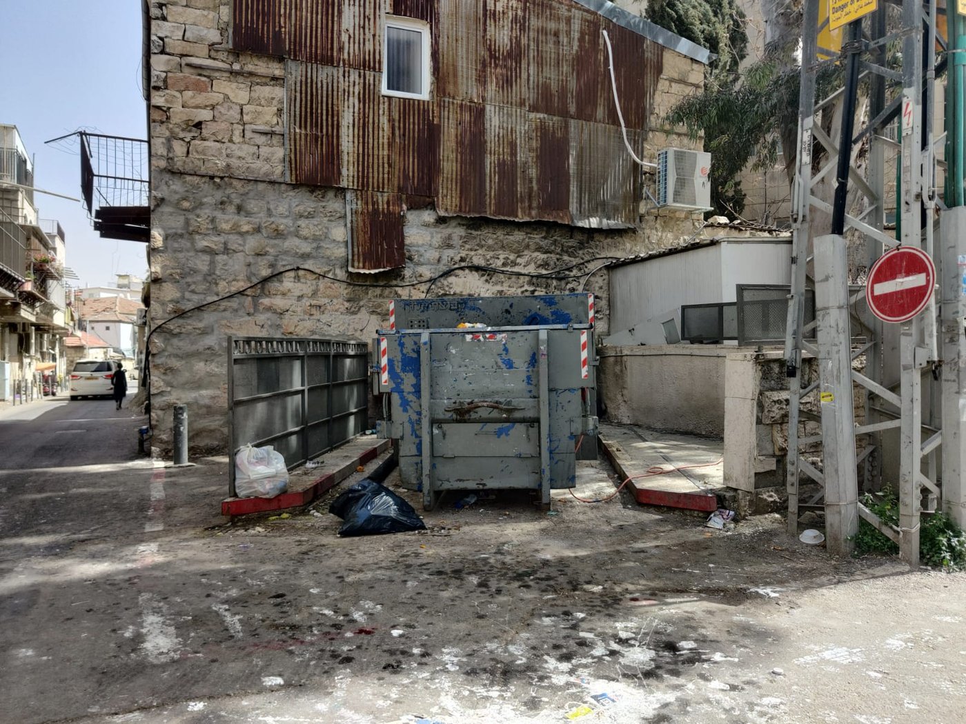 פינוי האשפה משוק מאה שערים - הופסק