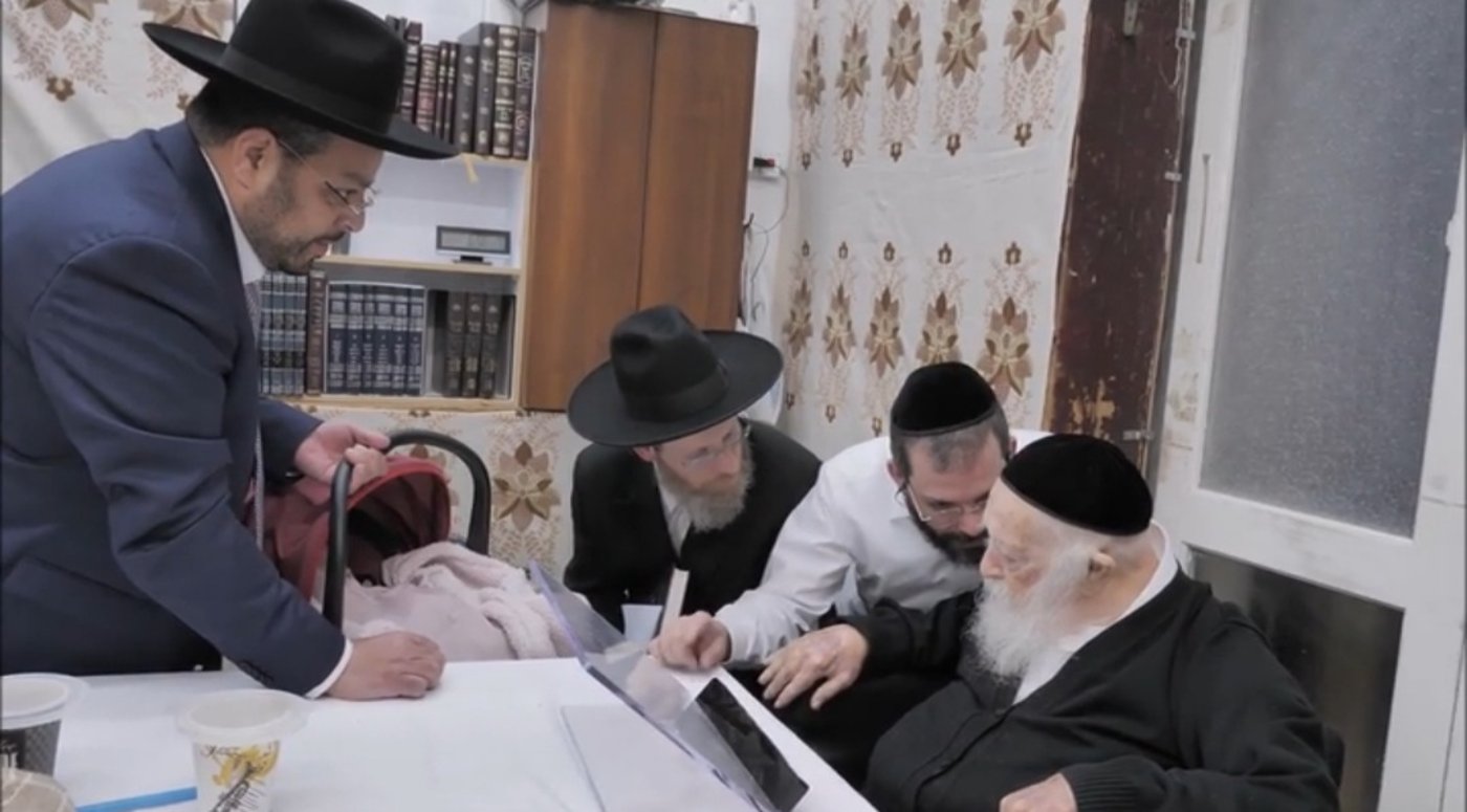 "יישר כח": תגובתו של שר התורה לאב הנרגש