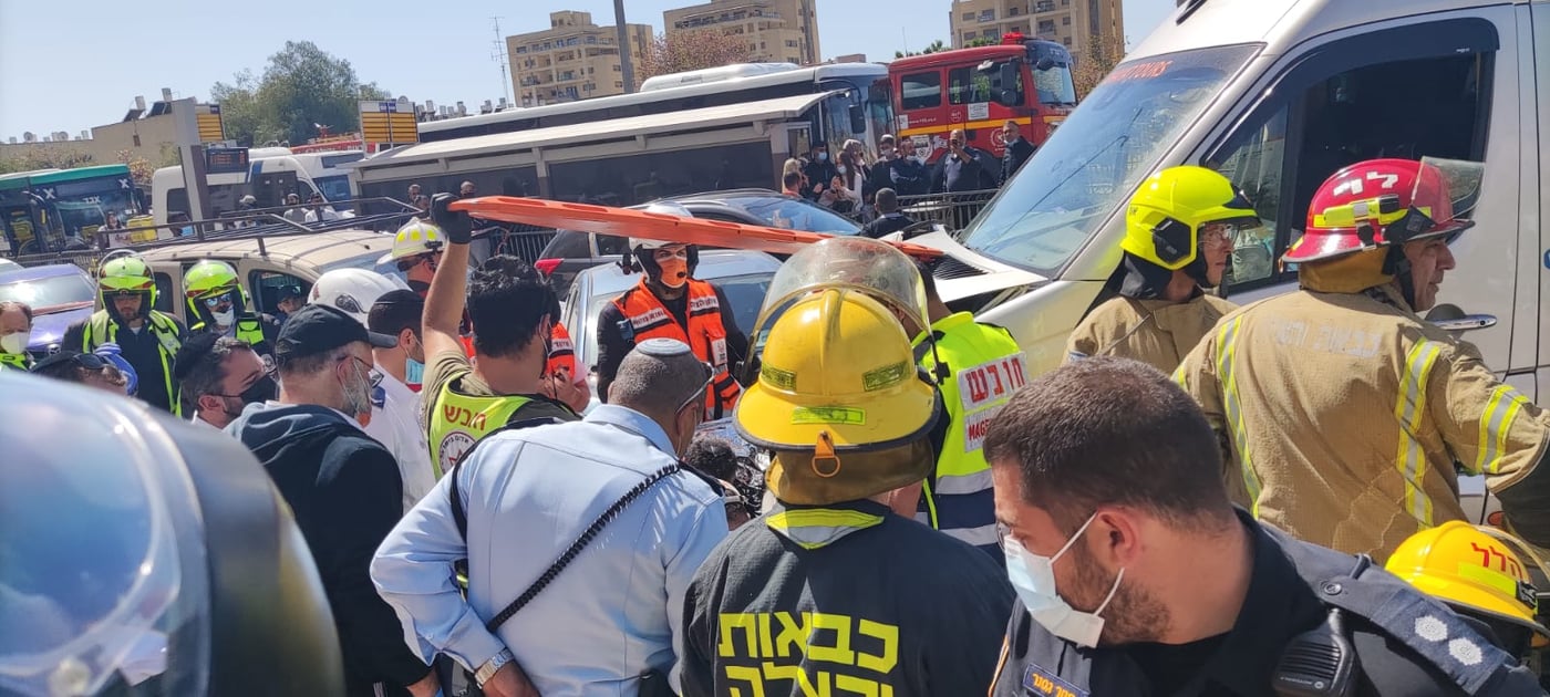 הרוגה, פצועה בינוני ו-8 נפגעים קל בתאונה