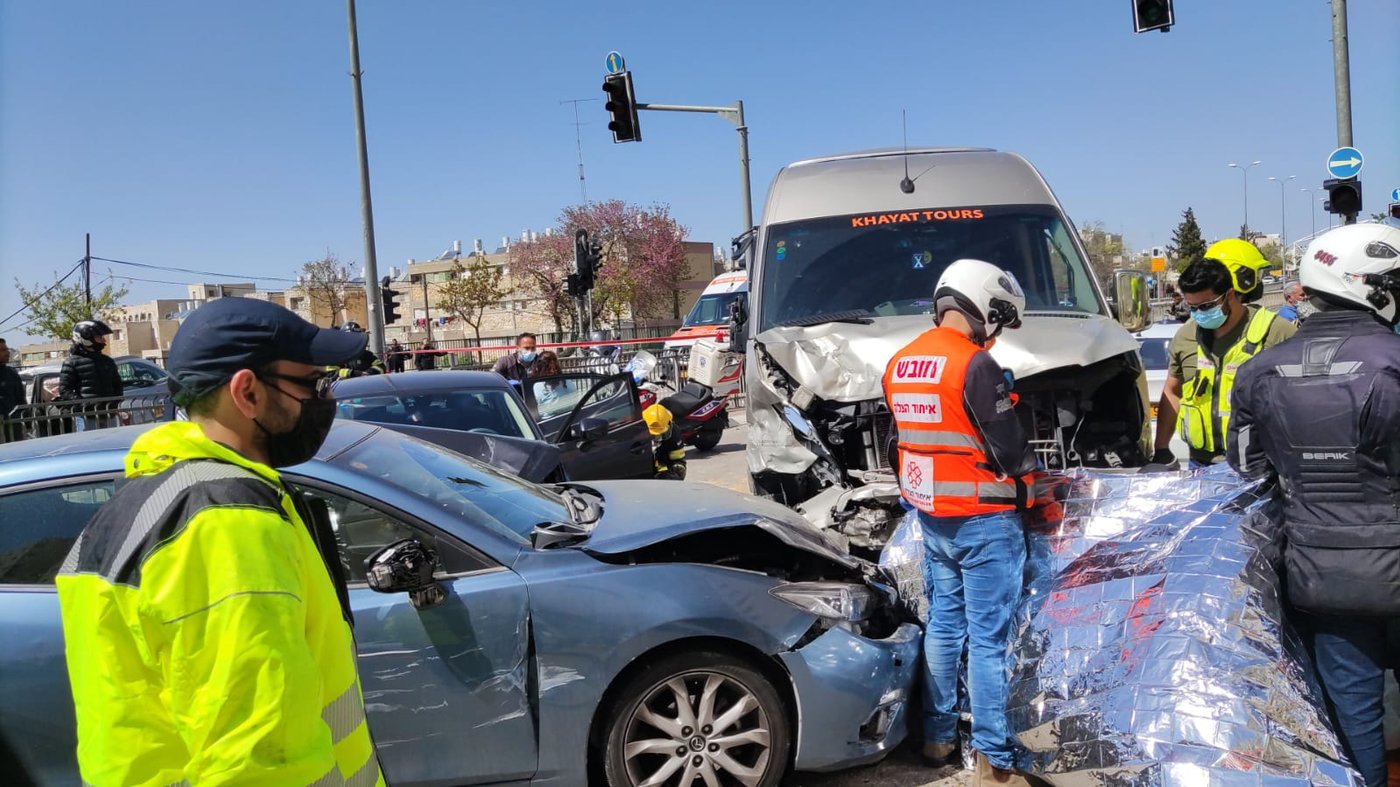 הרוגה, פצועה בינוני ו-8 נפגעים קל בתאונה