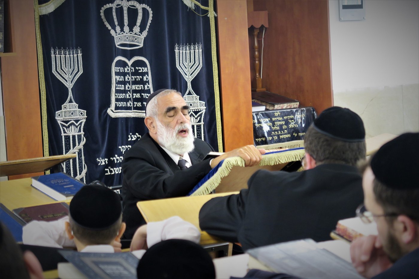 לאחר שהחלים: הגר"ח אקרמן מסר שיעור לתלמידיו