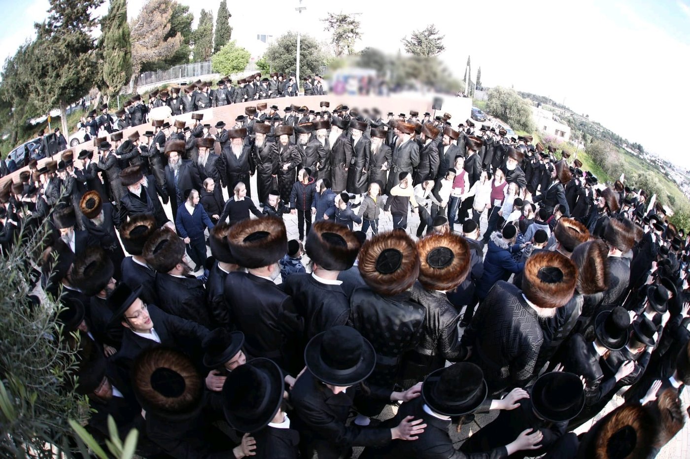 מראות חג הפסח בקהילת סאטמר בבני ברק