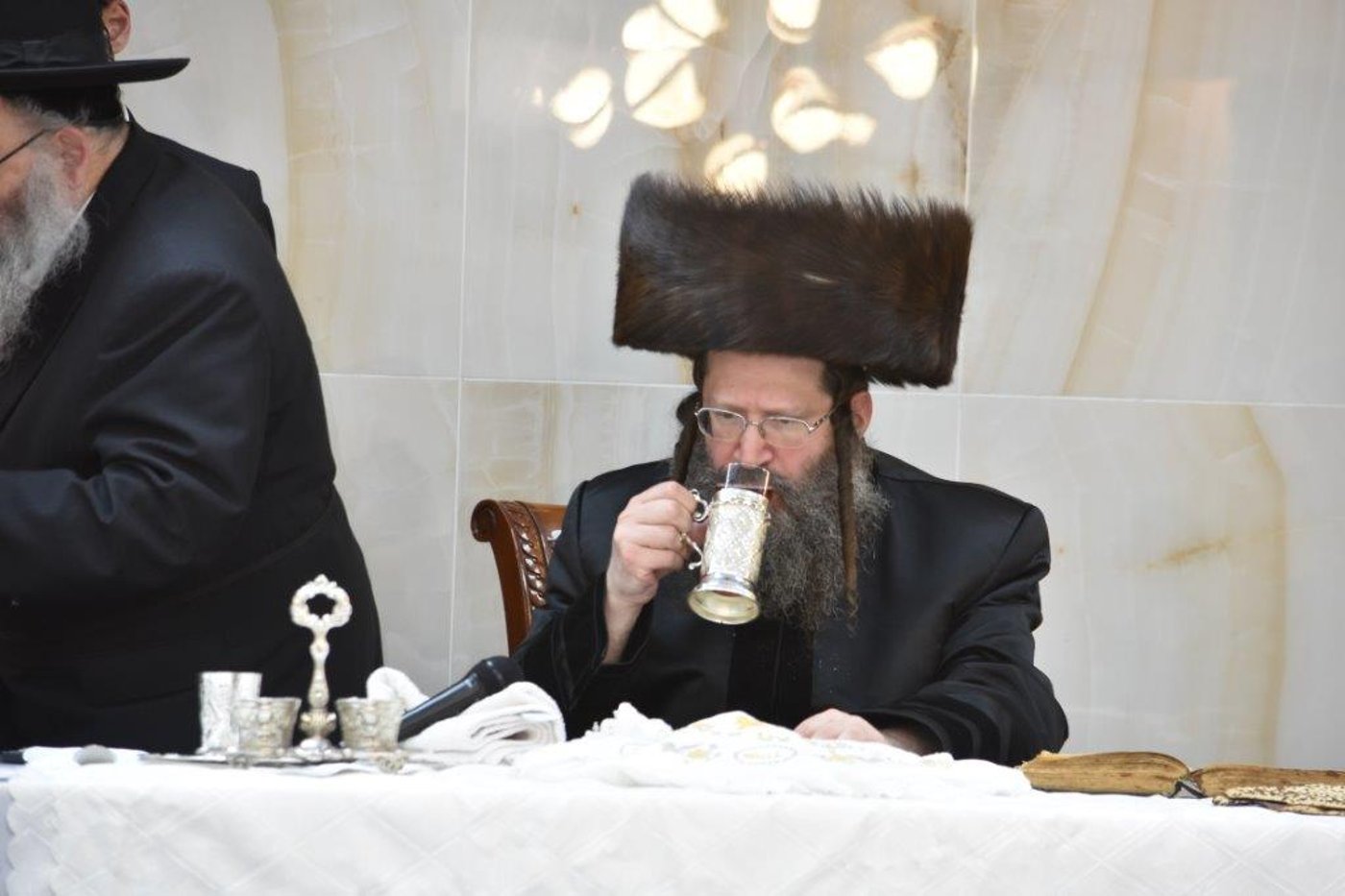 במקום בעיר יפו: הרבי מביטשקוב ערך 'טיש פסח שני' בבני ברק