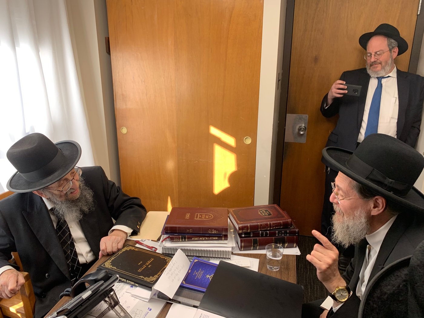 הגרב"צ קוק חיזק את הקהילות החרדיות בארה"ב; צפו