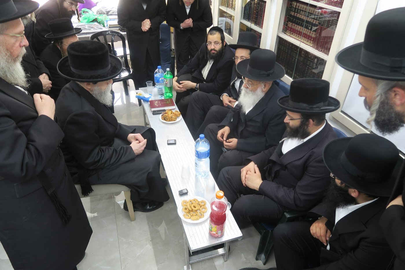 האדמו"ר מבאיאן ניחם את משפחות האסון