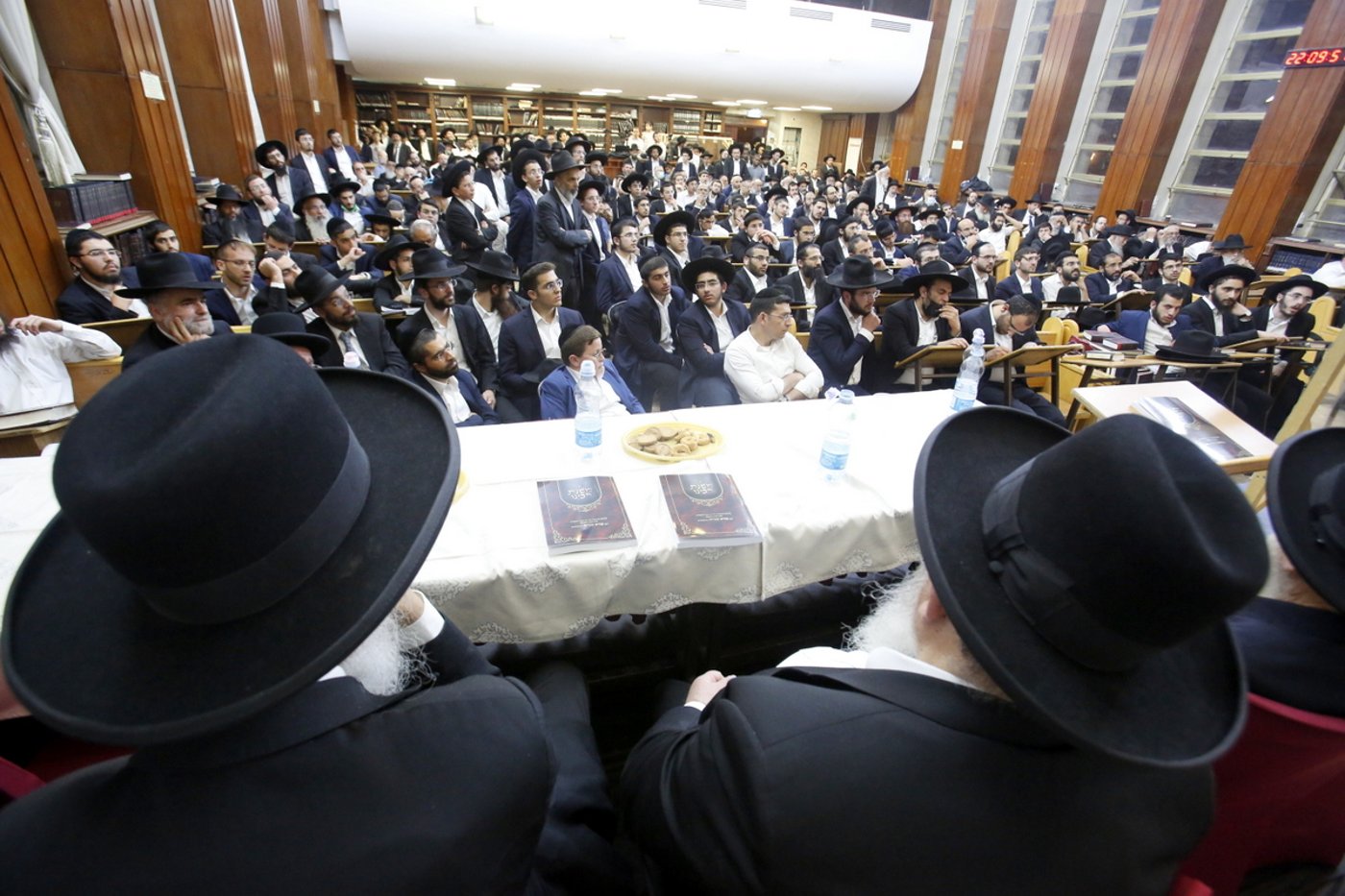 יובל שנים להסתלקותו: המונים בעצרת לזכר הגאון רבי עזרא עטיה זי"ע