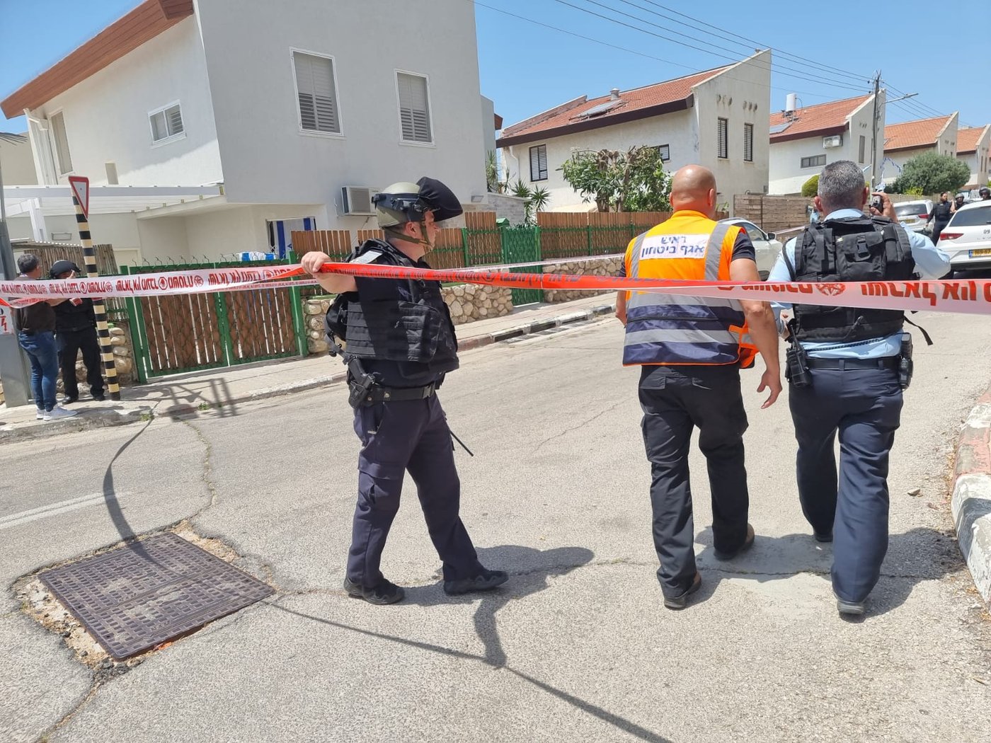 שני אזרחים נהרגו; מטח הטילים גבר על מערכת כיפת ברזל